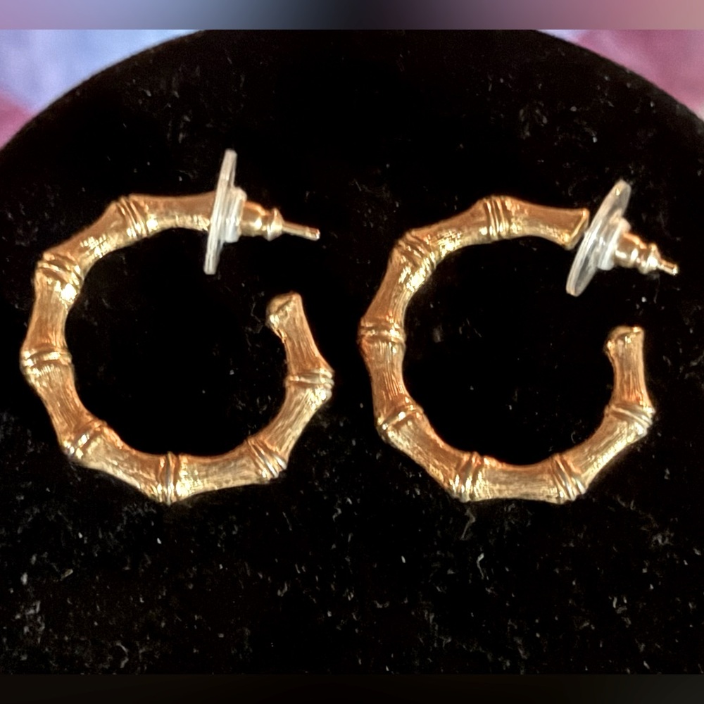 NAPIER Vintage Hoop Pierced Earrings Bamboo Design Gold, new backs! Excellent!